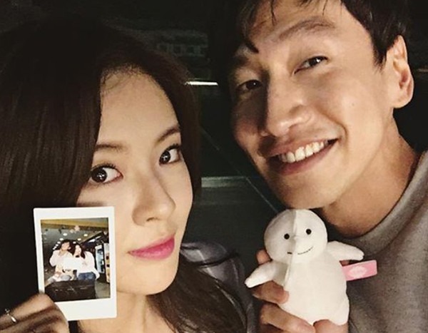 10 Korean Celebrity Couples We Love E News 10 Korean Celebrity Couples We Love E News